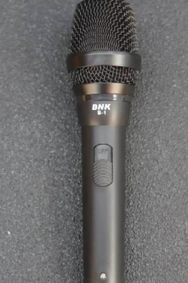 BNK B-1 Wired Cardioid Dynamic Vocal Microphone - Image 3